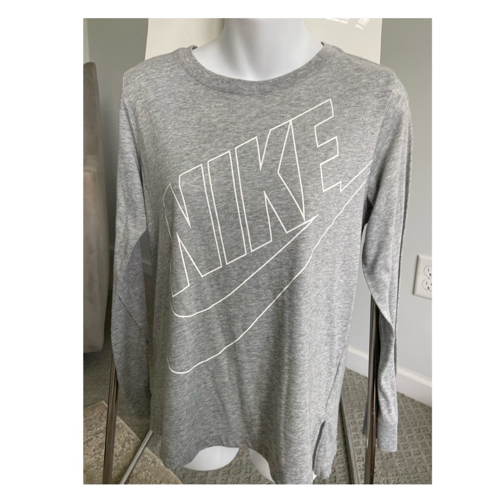 Nike long sleeve t shirt